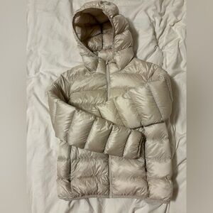 Tna little puffer size small (slightly worn)